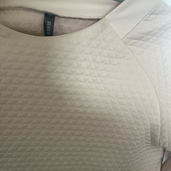 REI - women’s pull over- like new - Picture 2 of 5